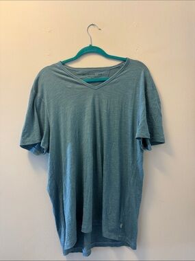 John Varvatos Short Sleeve V-Neck Tee in Seafoam Blue